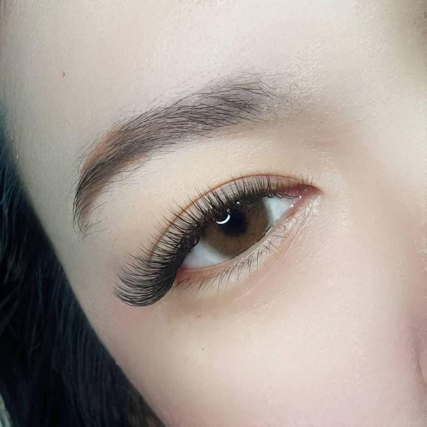 UU lash extensions, client result 3 at Léora Lash Studio Bangkok