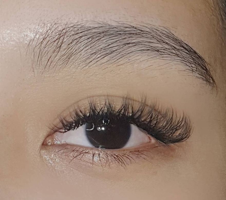 YY lash extensions, client result 4 at Léora Lash Studio Bangkok